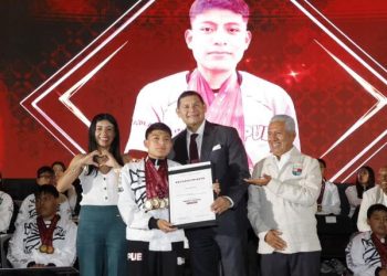 Puebla reconoce a más de mil atletas con estímulos estatales