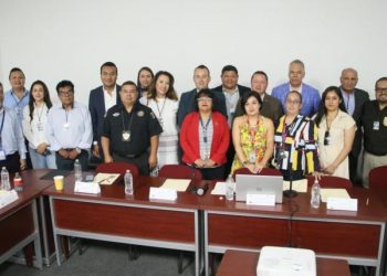 Puebla impulsa conectividad aérea y carga