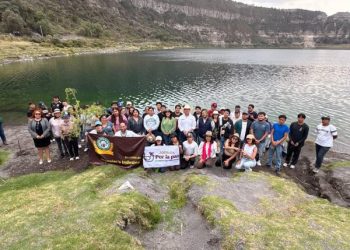 UTP impulsa tequios por la paz en Puebla