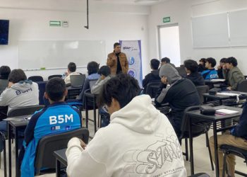 BUAP participa en clase global de física de partículas