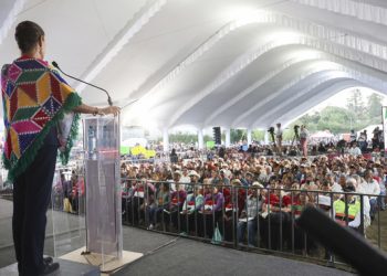 Sheinbaum defiende soberanía y programas sociales